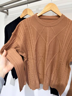 Sweater de bremer liso con rombos (Talle Aprox. L/XL) - Avellaneda Mayorista Rosario