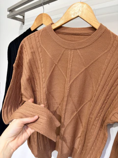 Sweater de bremer liso con rombos (Talle Aprox. L/XL)