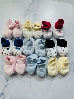 (DOCENA) Escarpines de bebe algodón estampados