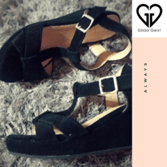 Born - comprar online