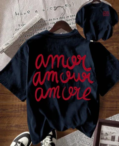Remera con texto estampado