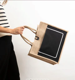 Bolso tipo tote de yute con bolsillo en internet