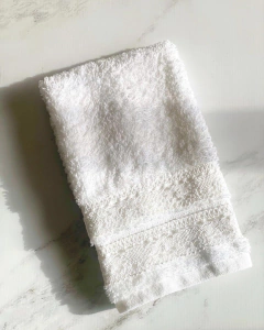 TOALLA DE INVITADOS \ GUEST TOWEL en internet
