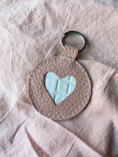Llavero Cuore blanco-dorado en internet
