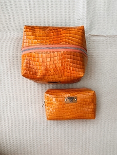Neceser XL- charol crocco naranja
