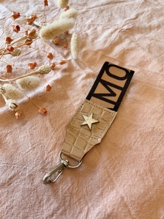 Llavero corto Amour (crocco nude) - comprar online