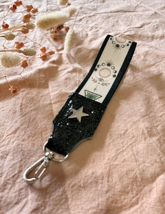 Llavero Largo Lunas (glitter) - comprar online