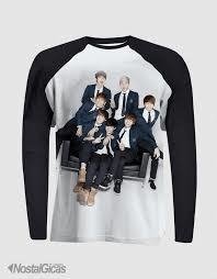 Camisa com mangas pretas K-pop