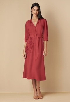 Vestido com Bordados na internet
