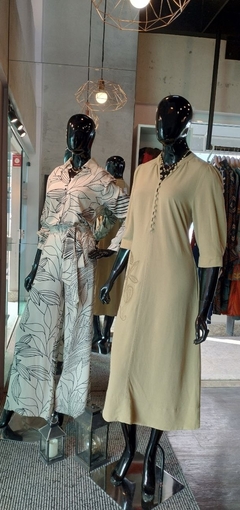Vestido com Bordados - Loja Maria Diogo 