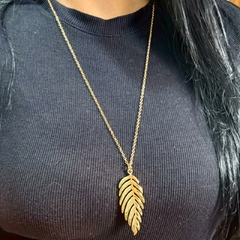Colar Longo folha dourada
