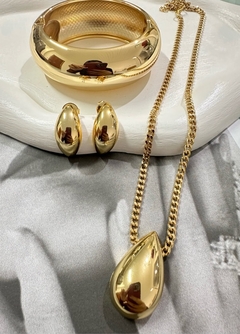 Colar Gota Banhado ouro na internet