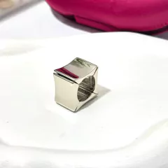 Anel cubo - Nanda Silva Design