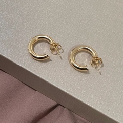 Brinco Argola Tubo Folheado a Ouro 18k - comprar online