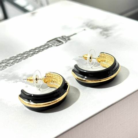 Brinco Argola Resinada Preta com Dourado