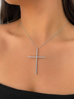 Colar Cruz Cravejado Grande - Prata - comprar online