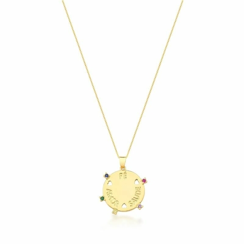 COLAR SEMIJOIAS MEDALHA ZIRCONIA COLORIDA E ESCRITA FÉ , AMOR , SAUDE