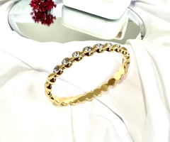 Bracelete Deslumbre Cravejado Com Pedras Cristal - Nanda Silva Design