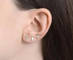 Brinco Nossa Senhora Aparecida Cravejado Zircônia - Folhado a Ouro 18k - comprar online