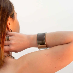 BRACELETE CURVADO VICK PRATA - comprar online