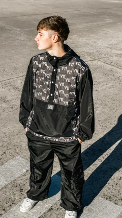 Imagen de ANORAK SUPREME