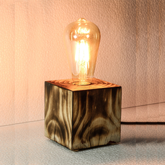 Imagem do Luminária de Mesa em Madeira Maciça - Relic