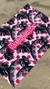 Canga de Praia Personalizada Estampa Poá Pink e Folhas Pretas - comprar online