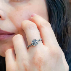 Anel De Prata Flor E Aro Torcido - comprar online