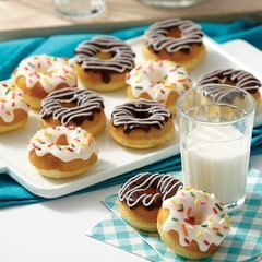 Molde de 12 mini rosquillas Wilton en internet
