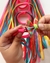 Par de Tassel Colorido com Fitas na Xuxinha Adaptador para Bico de Pato - Coleção Festa Junina 25 (par) - comprar online