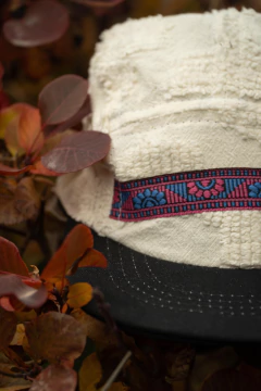Gorra Upcycling Pieza única - comprar online