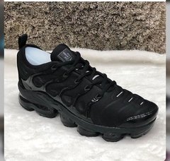 Vapor Max Plus (Black)