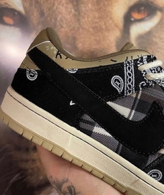 Nike Travis Scott na internet