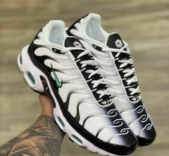 Nike Air Max Plus TN (Cores Exclusivas 2024) na internet