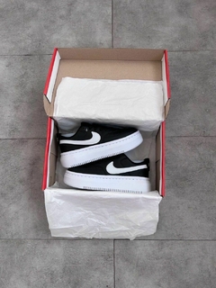 Nike Court Vision na internet