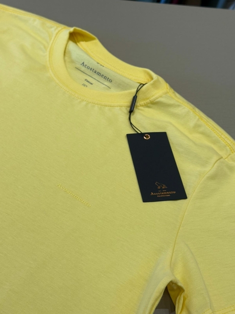 T-SHIRT ACOSTAMENTO - AMARELA 2010