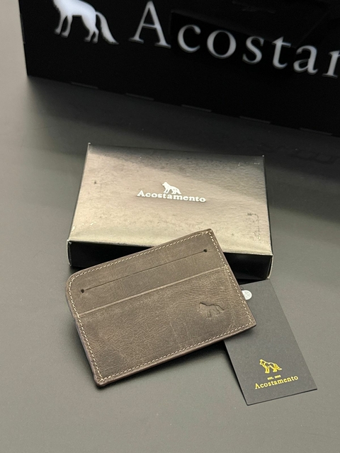 PORTA CARTÃO ACST COURO FOSSIL - CAFÉ 8056