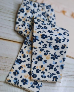 Flores Azules | Calza en internet