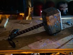 Martillo Thor Mjolnir - Love and Thunder - comprar online