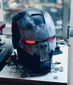 Casco Iron Punisher MK3