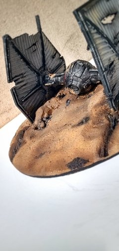 Diorama TIE Fighter New Order en internet