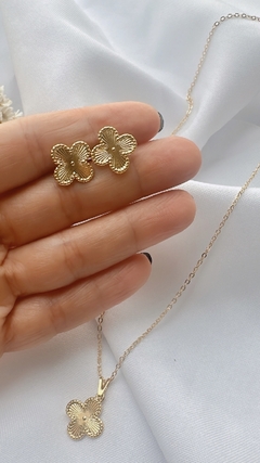 Conjunto Trevo Dourado na internet