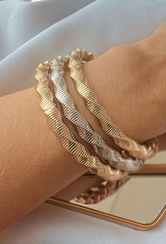 Pulseira Trio Dourado/Prata na internet