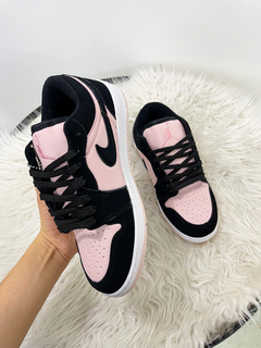 Tênis - Air Jordan 1 Low na internet