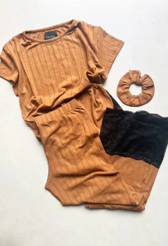 Set ALMA Remera + Pantalon Morley en internet