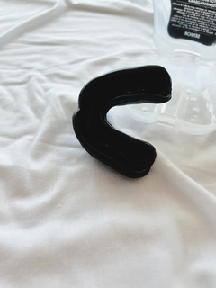 Protector Bucal Nassau Negro Senior en internet