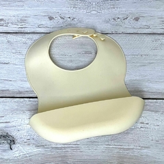 Babero de Silicona. Impermeable y Regulable Con Bolsillo. - comprar online