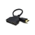 Adaptador splitter HDMI con conector macho y dos puertos hembra, acabado dorado para mejor calidad de señal, usado para dividir una señal HDMI en dos dispositivos.