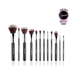 Conjunto 12 pincéis Sigma com estojo na internet