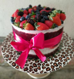 Red Velvet com Frutas Vermelhas